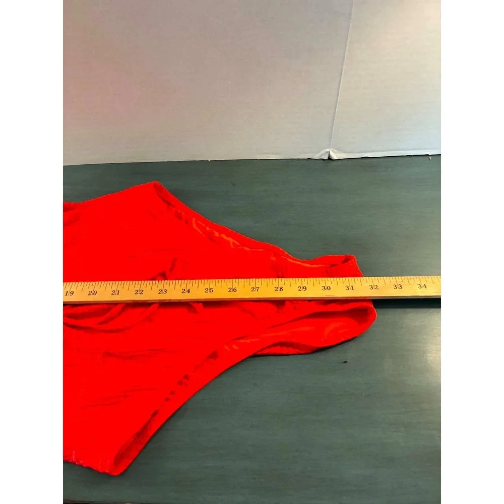 Lucky Brand Textured One Piece Swimsuit Women's Medium Red Halter Lace Up Monoki